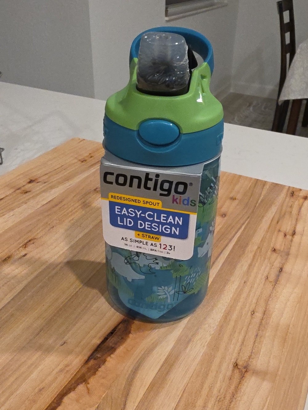 NWT --Contigo Kids Blue and Green Straw Bottle with Easy-Clean Lid
